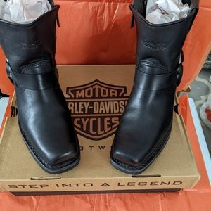 Ladies Harley Davidson boots 8.5